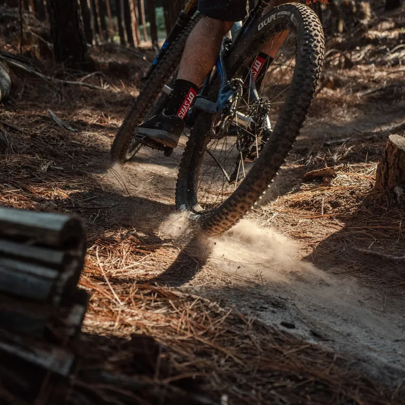 Goodyear Escape Mountian Tubeless Complete Tyre in Black-2