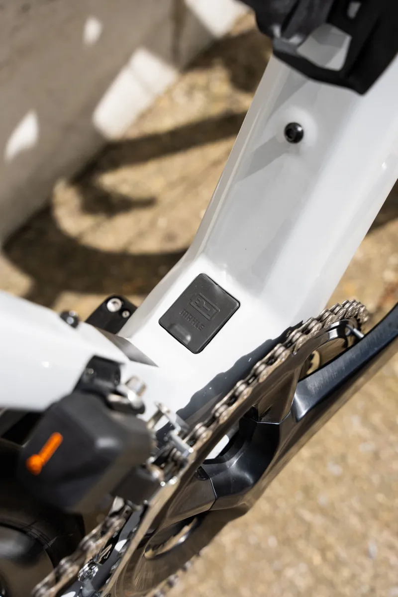 Ridley E-Grifn Road in Battleship Grey - Shimano 105 - 2x12-3