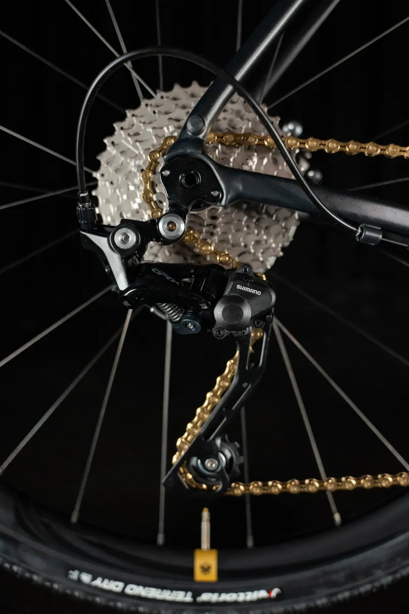 Ridley Invenio Gravel Alu in Black - GRX400 2x10-4