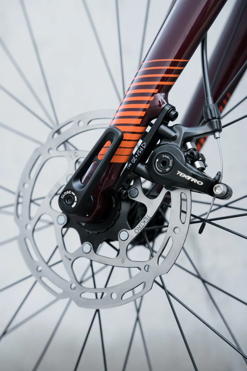 Ridley Kalazy in Bourgogne Red Metallic - Shimano Sora 2x9 Mechanical Disc brake-4