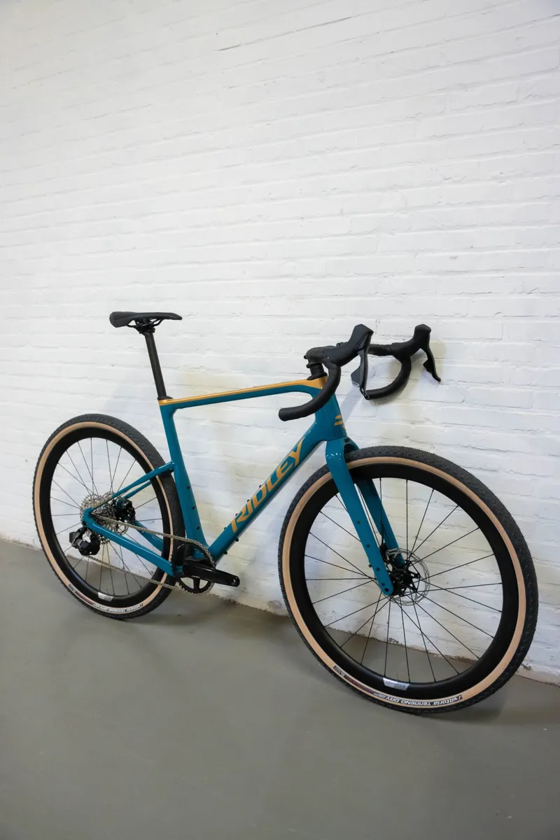 Ridley Kanzo Adventure in Honey Gold Metallic and Ocean Green - Sram Rival XPLR-1