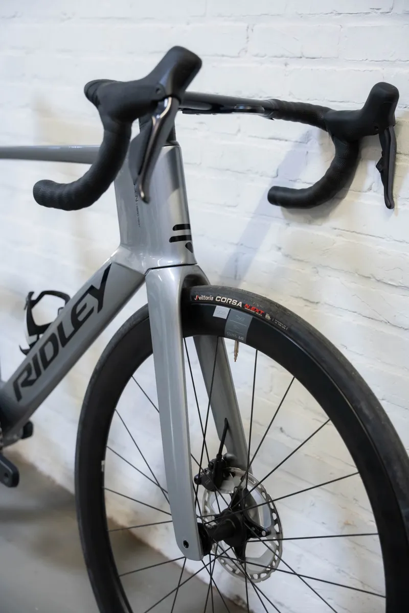 Ridley Noah 3.0 in Empress Grey Metallic - Shimano 105 - 2x12-5