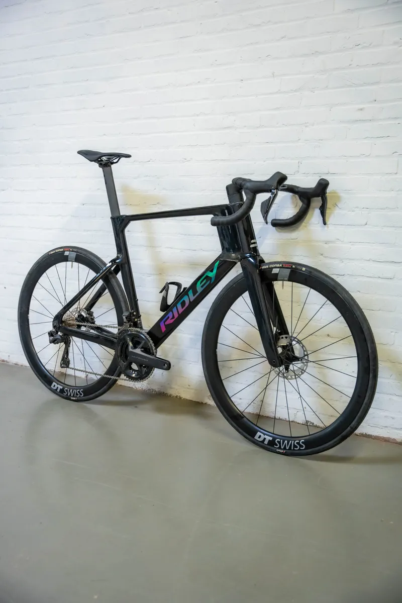 Ridley Noah 3.0 in Black - Shimano 105 - 2x12