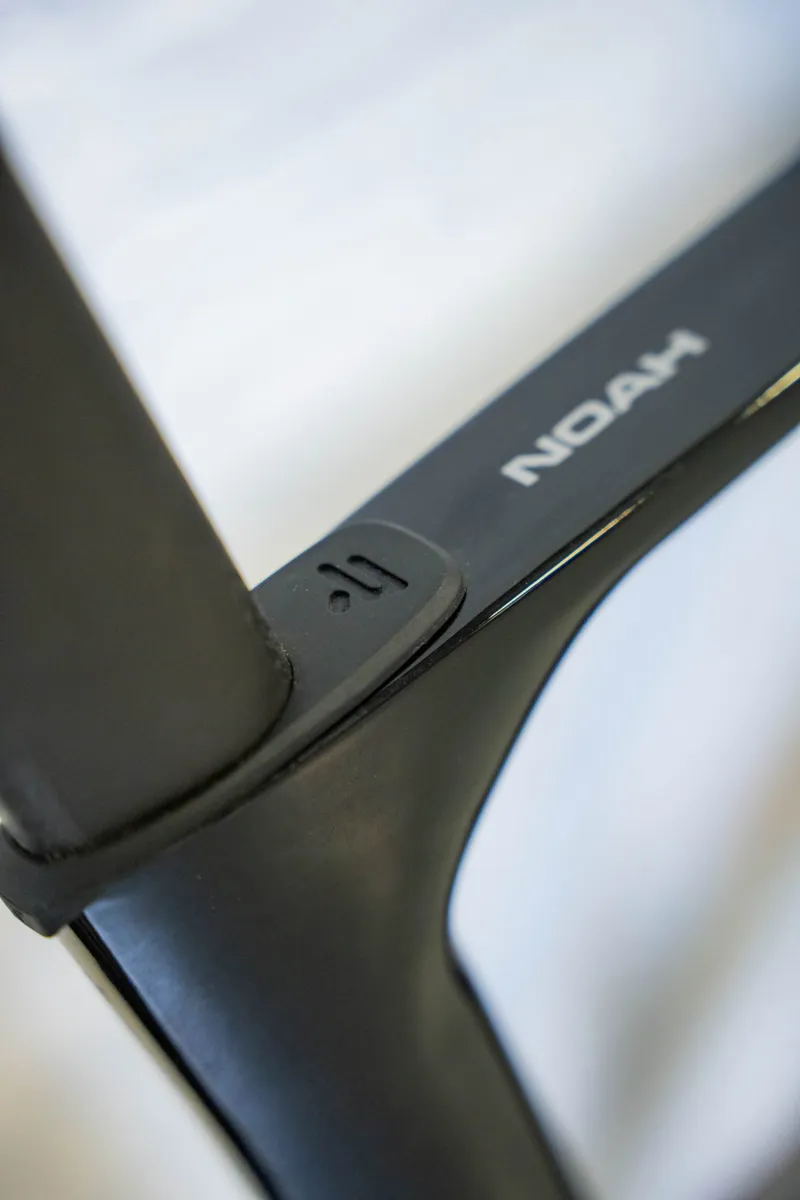 Ridley Noah 3.0 in Black - Shimano 105 - 2x12-2